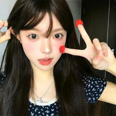 眼里余光都是你